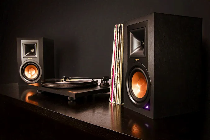 Klipsch R-15PM Powered Monitors-3