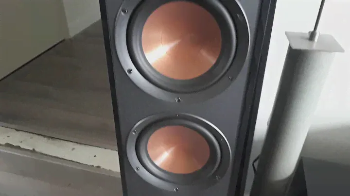 Klipsch R-620F speakers