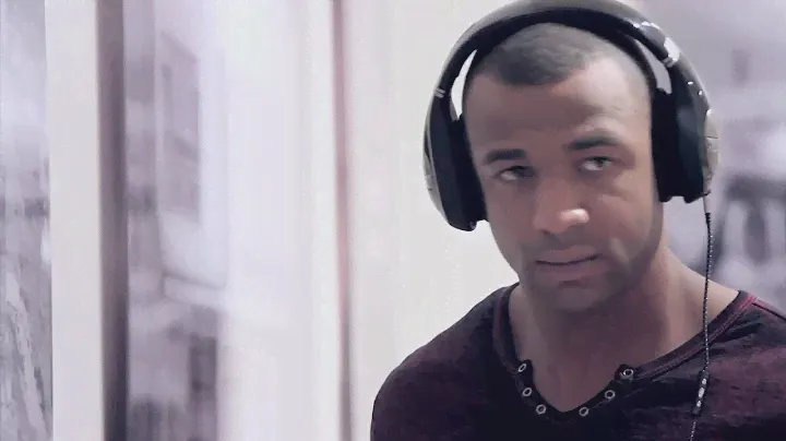 Klipsch STATUS Over-Ear Headphones